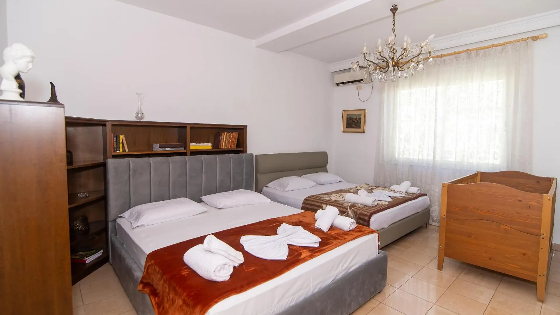 Vintage Blloku Apartment Τίρανα 0*,  Αλβανία