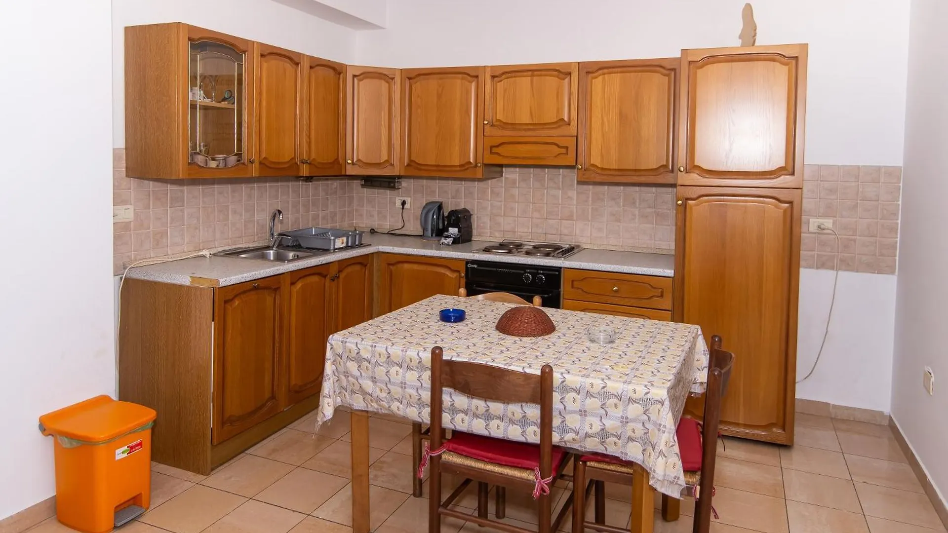 Vintage Blloku Apartment Τίρανα
